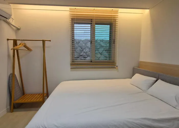 Apartment 스테이남산뷰하우스 Seoul