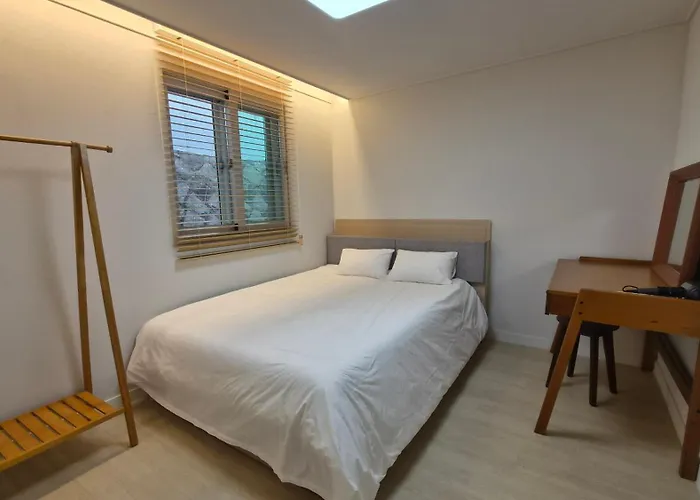 Apartment 스테이남산뷰하우스