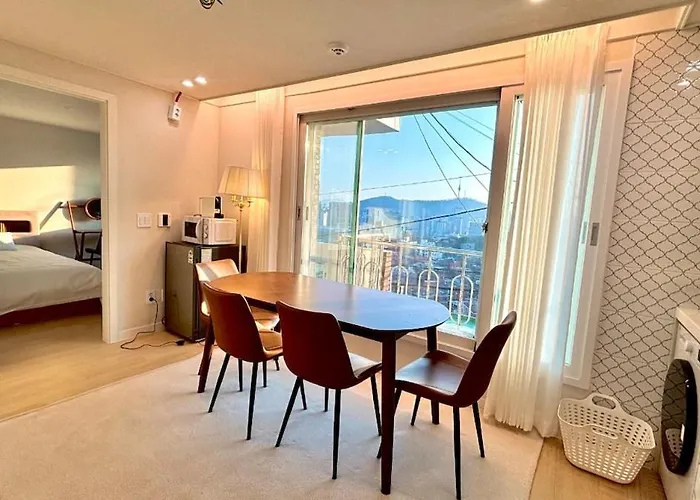 Apartment 스테이남산뷰하우스 Seoul